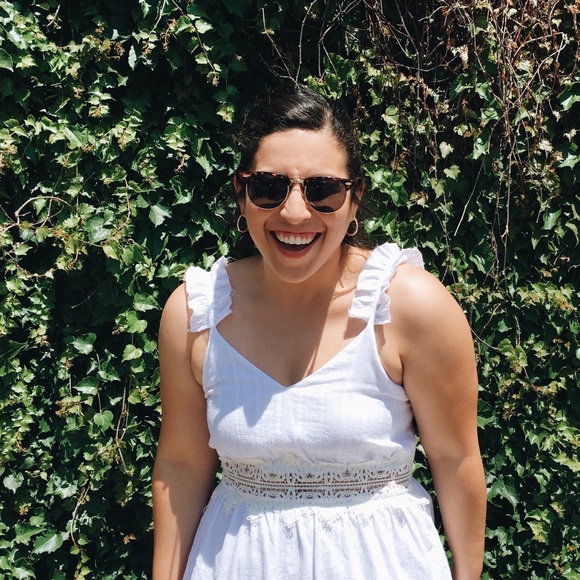 Meet your Posher, Alicia - Picture 1 of 4